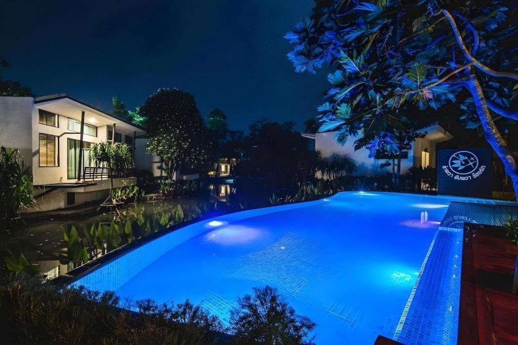 Lumphawa Amphawa Resort Samut Songkhram Exterior photo