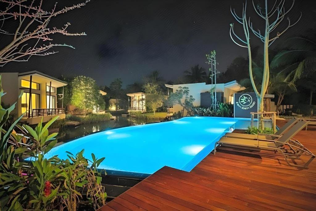 Lumphawa Amphawa Resort Samut Songkhram Exterior photo